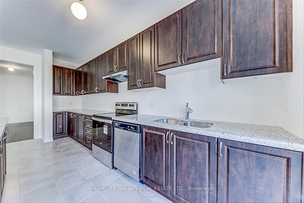 Photo 8 of 1530 Harker Street, Innisfil, Alcona — HOMEH