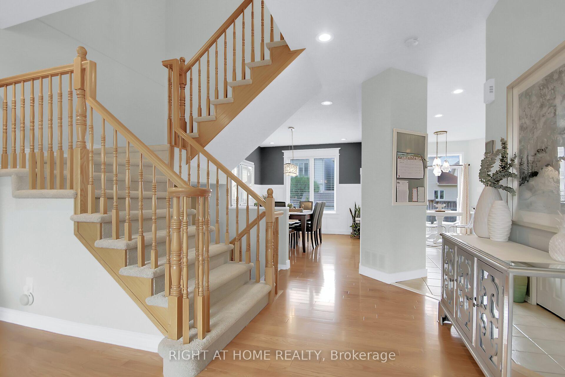 Photo 7 of 12 Ealing Street, Ottawa, Kanata - Morgan's Grant/South March — HOMEH
