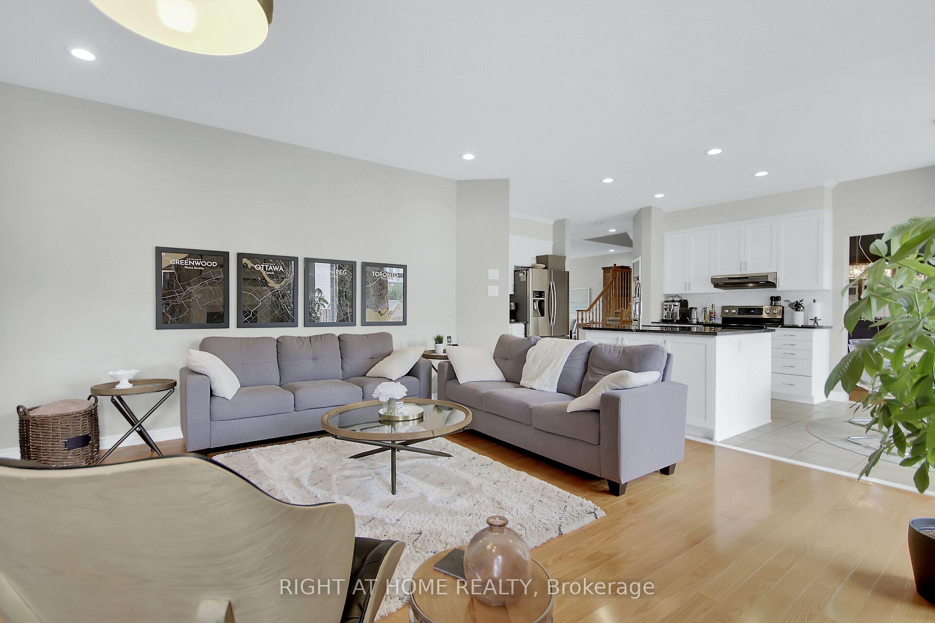 Photo 18 of 12 Ealing Street, Ottawa, Kanata - Morgan's Grant/South March — HOMEH