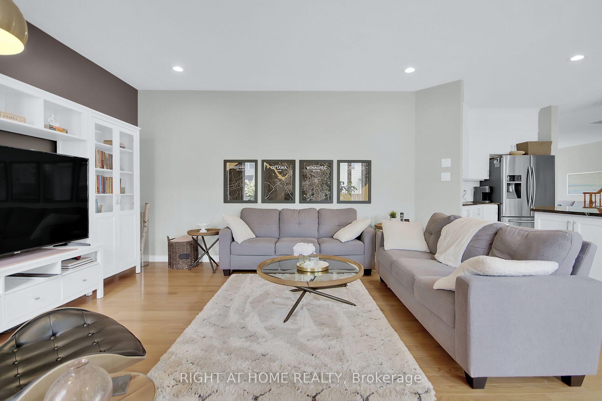 Photo 19 of 12 Ealing Street, Ottawa, Kanata - Morgan's Grant/South March — HOMEH