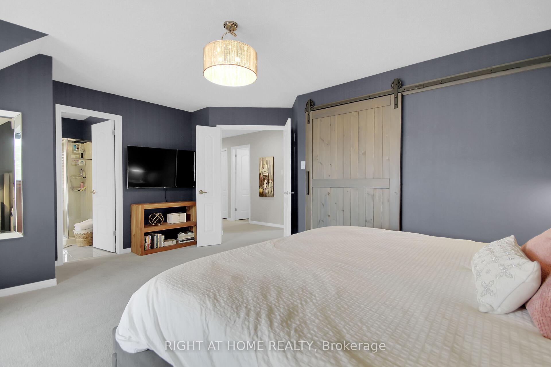 Photo 24 of 12 Ealing Street, Ottawa, Kanata - Morgan's Grant/South March — HOMEH