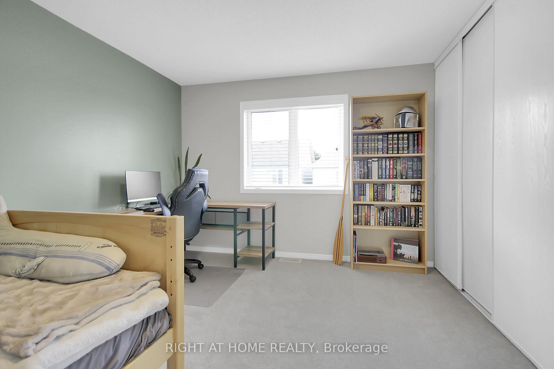 Photo 30 of 12 Ealing Street, Ottawa, Kanata - Morgan's Grant/South March — HOMEH