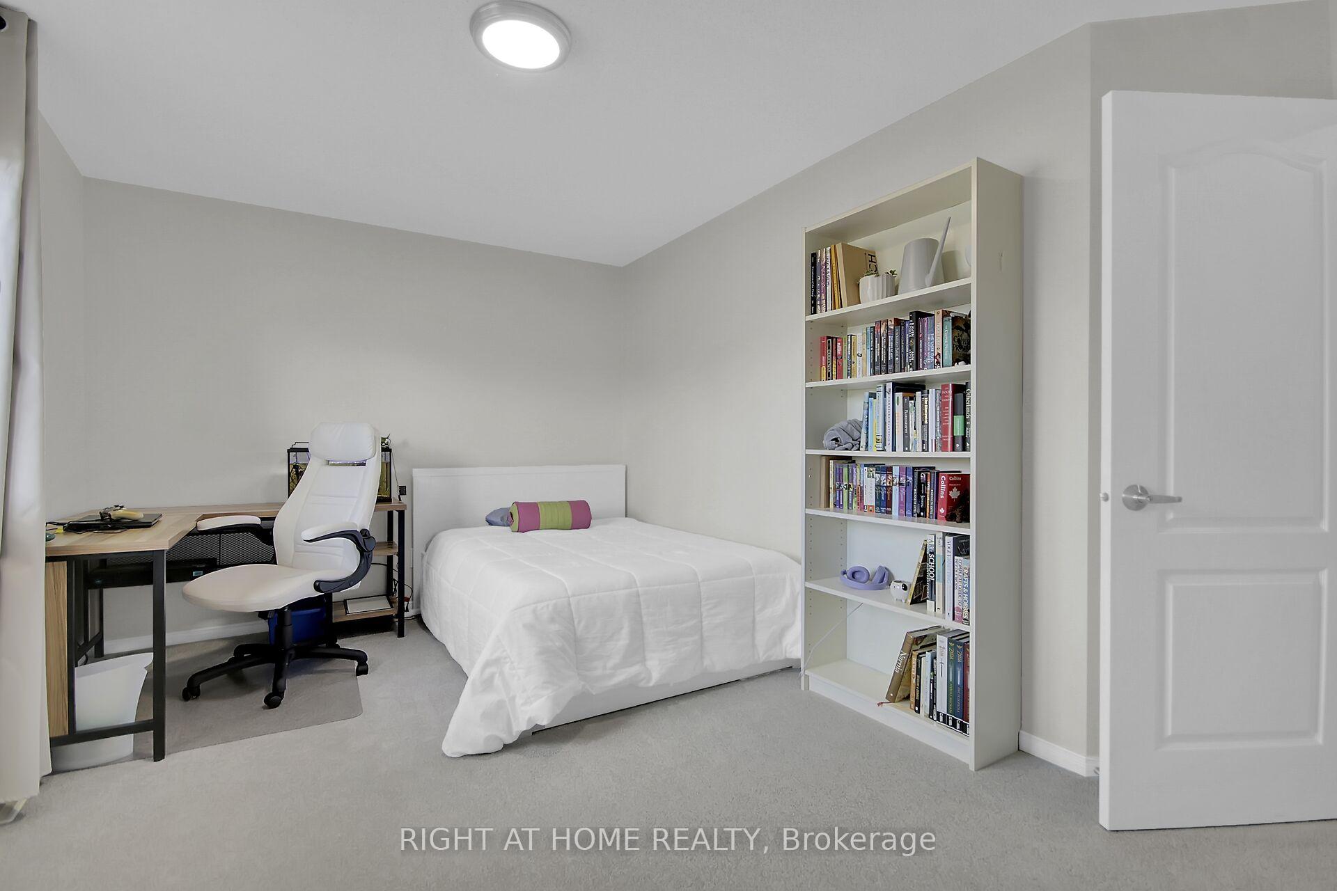 Photo 32 of 12 Ealing Street, Ottawa, Kanata - Morgan's Grant/South March — HOMEH