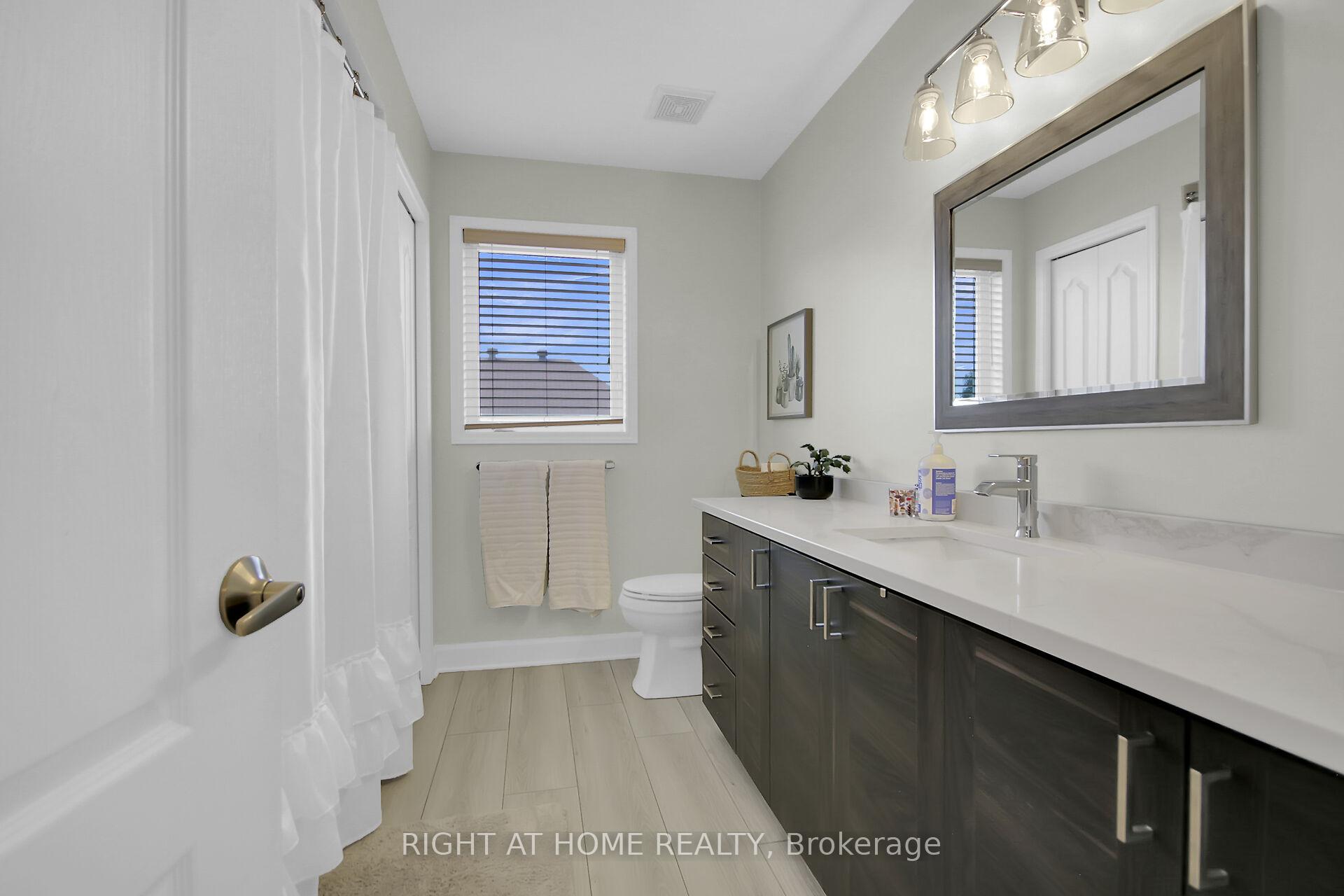 Photo 34 of 12 Ealing Street, Ottawa, Kanata - Morgan's Grant/South March — HOMEH