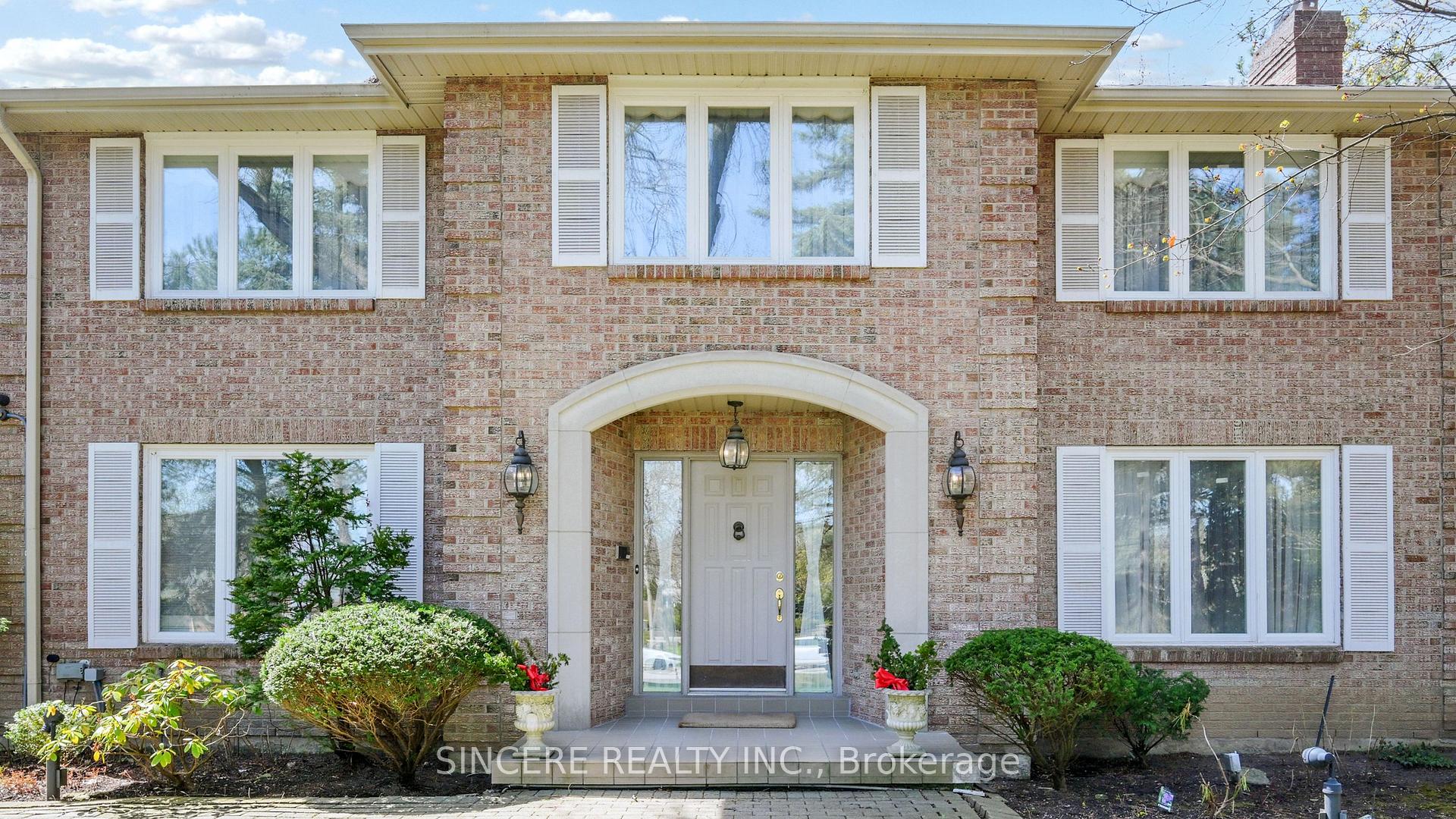 Photo 3 of 27 Country Estates Drive, Markham, Cachet — HOMEH