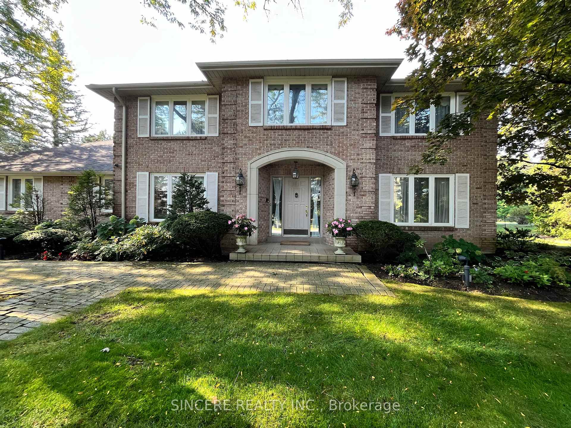 Photo 23 of 27 Country Estates Drive, Markham, Cachet — HOMEH