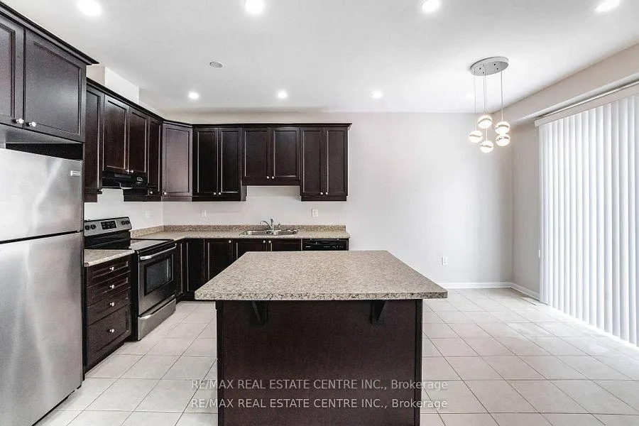 Photo 14 of 989 Farmstead Drive, Milton, Willmott — HOMEH