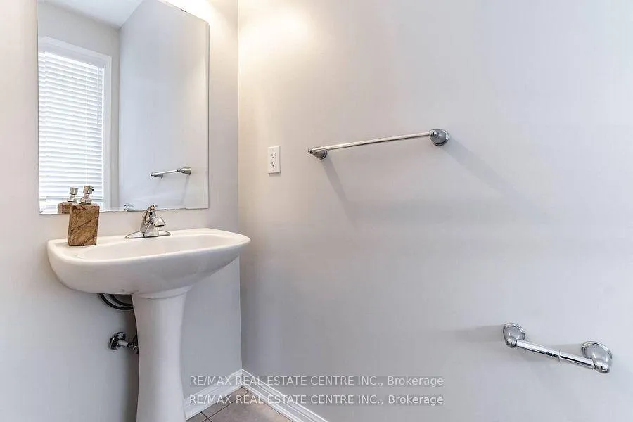 Photo 21 of 989 Farmstead Drive, Milton, Willmott — HOMEH