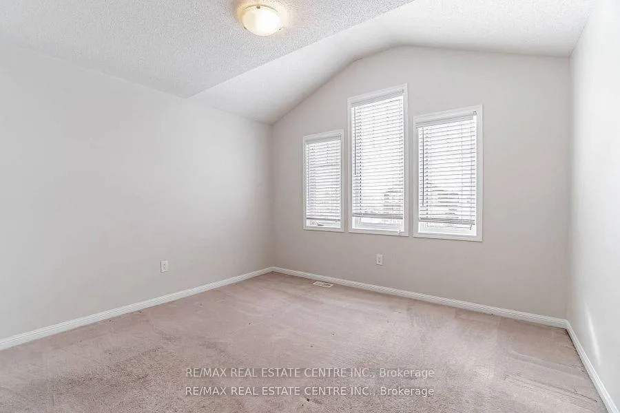 Photo 31 of 989 Farmstead Drive, Milton, Willmott — HOMEH