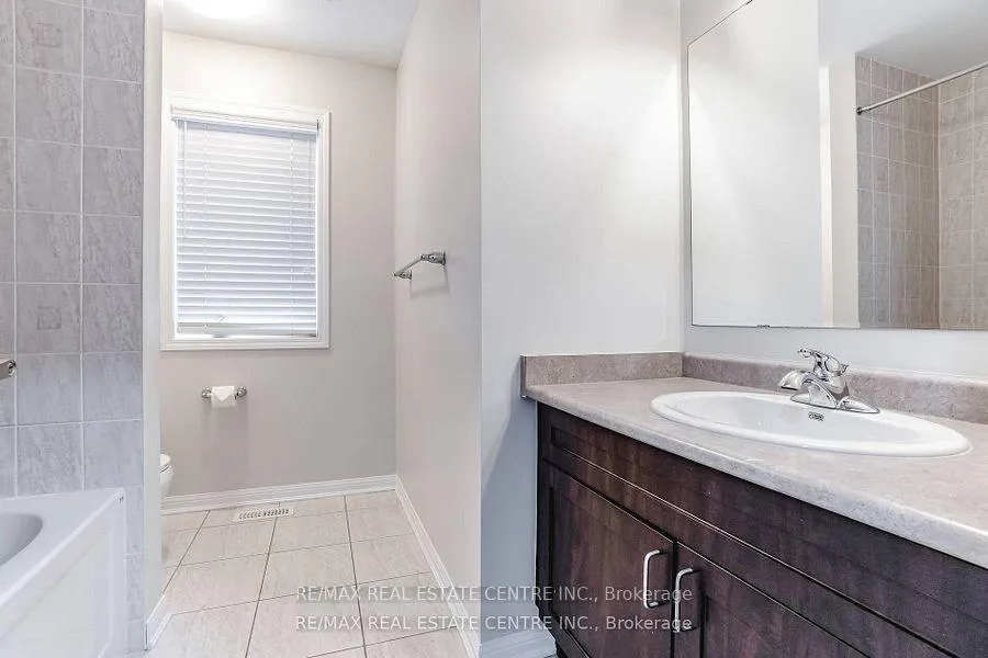 Photo 33 of 989 Farmstead Drive, Milton, Willmott — HOMEH
