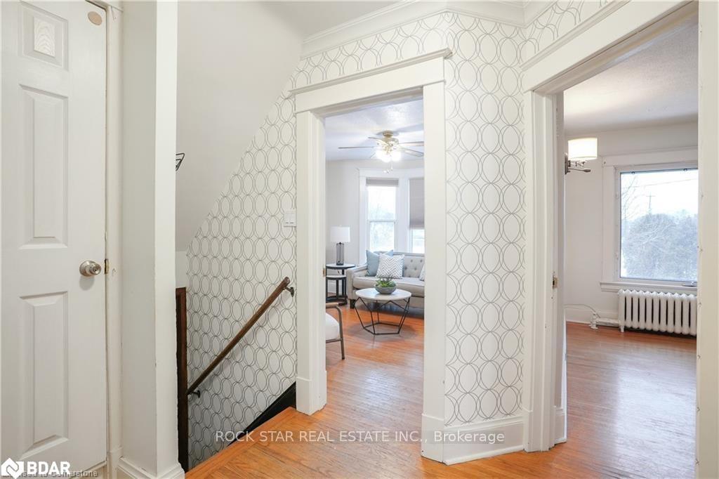 Photo 3 of Unit Upper, 115 Balsam Avenue S, Hamilton, St. Clair — HOMEH