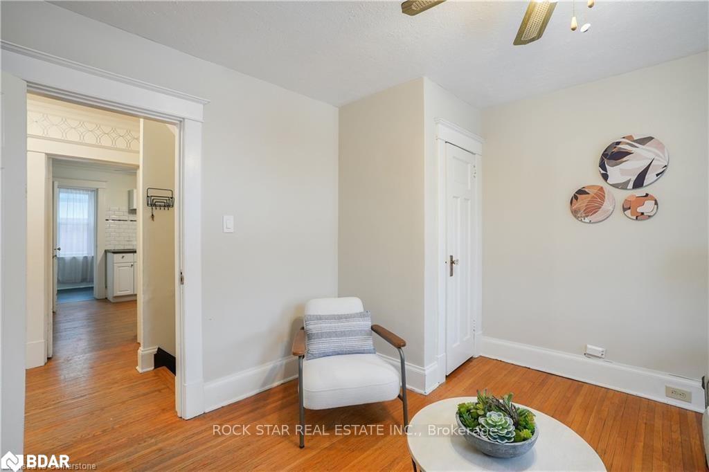 Photo 7 of Unit Upper, 115 Balsam Avenue S, Hamilton, St. Clair — HOMEH