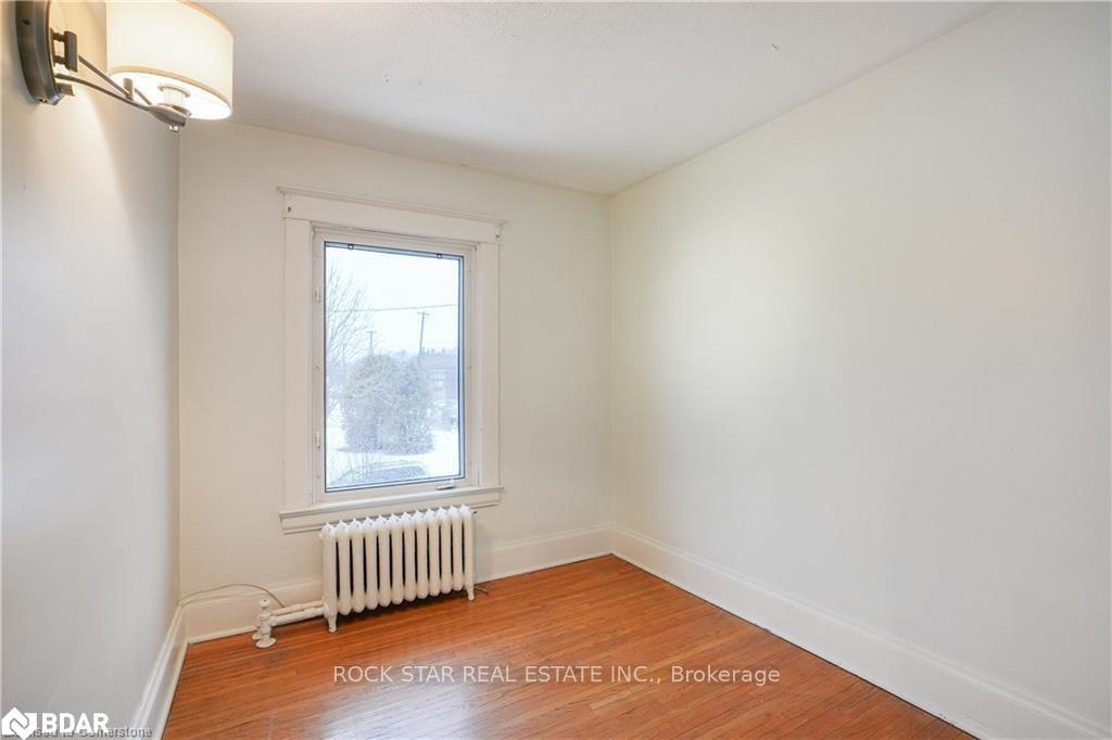 Photo 15 of Unit Upper, 115 Balsam Avenue S, Hamilton, St. Clair — HOMEH