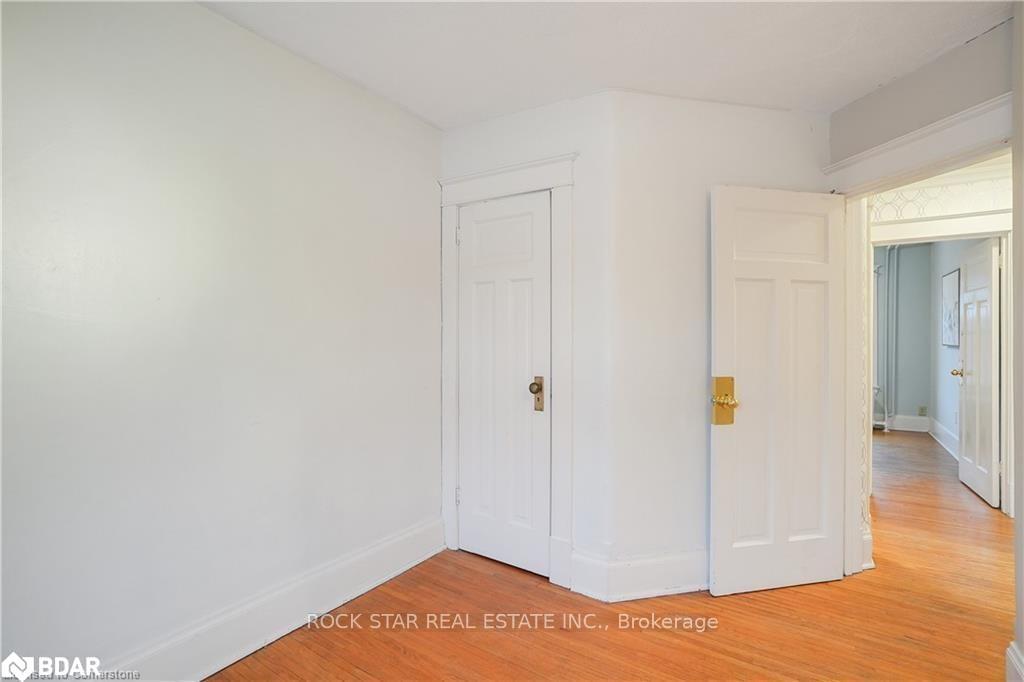 Photo 16 of Unit Upper, 115 Balsam Avenue S, Hamilton, St. Clair — HOMEH