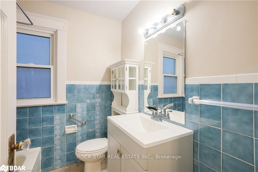 Photo 18 of Unit Upper, 115 Balsam Avenue S, Hamilton, St. Clair — HOMEH