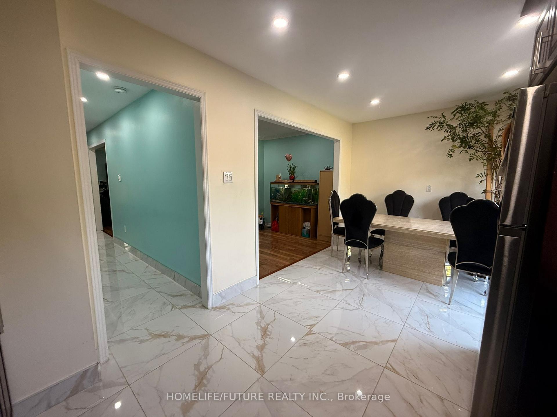 Photo 6 of 85 Stather Crescent, Markham, Milliken Mills East — HOMEH