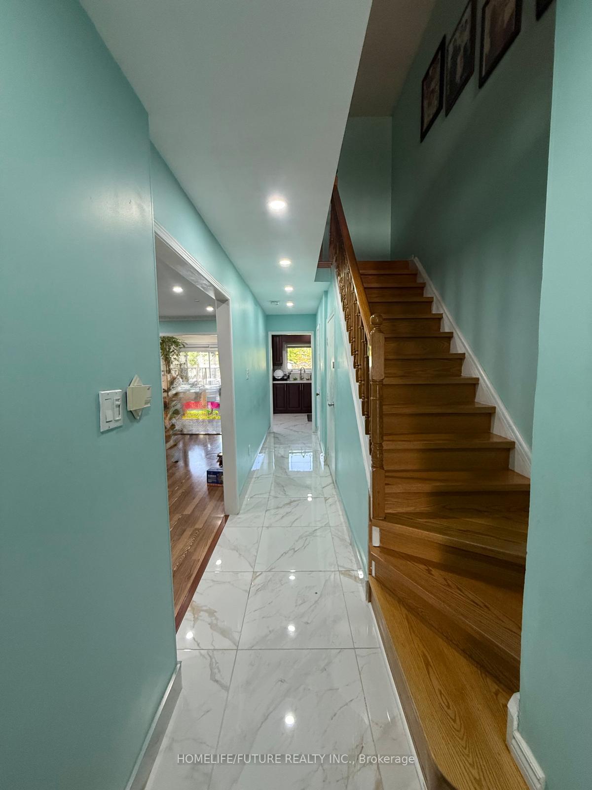 Photo 7 of 85 Stather Crescent, Markham, Milliken Mills East — HOMEH