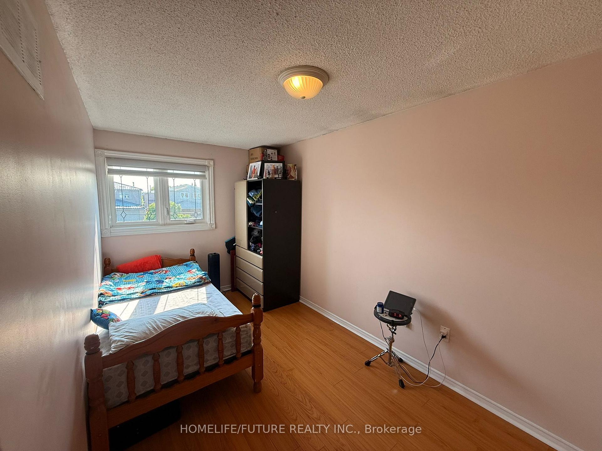 Photo 12 of 85 Stather Crescent, Markham, Milliken Mills East — HOMEH