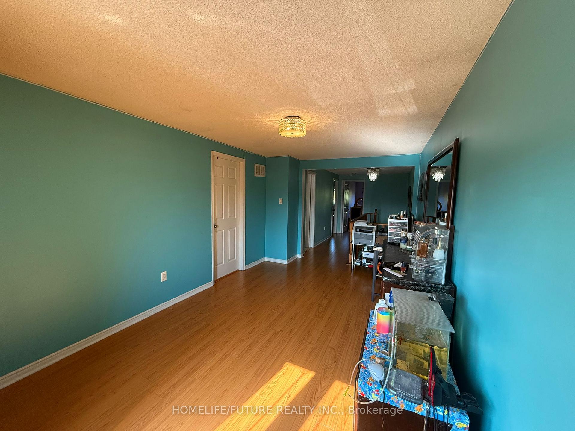 Photo 13 of 85 Stather Crescent, Markham, Milliken Mills East — HOMEH