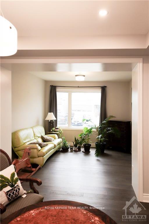 Photo 5 of 505 Arosa Way, Ottawa, Kanata - Emerald Meadows/Trailwest — HOMEH