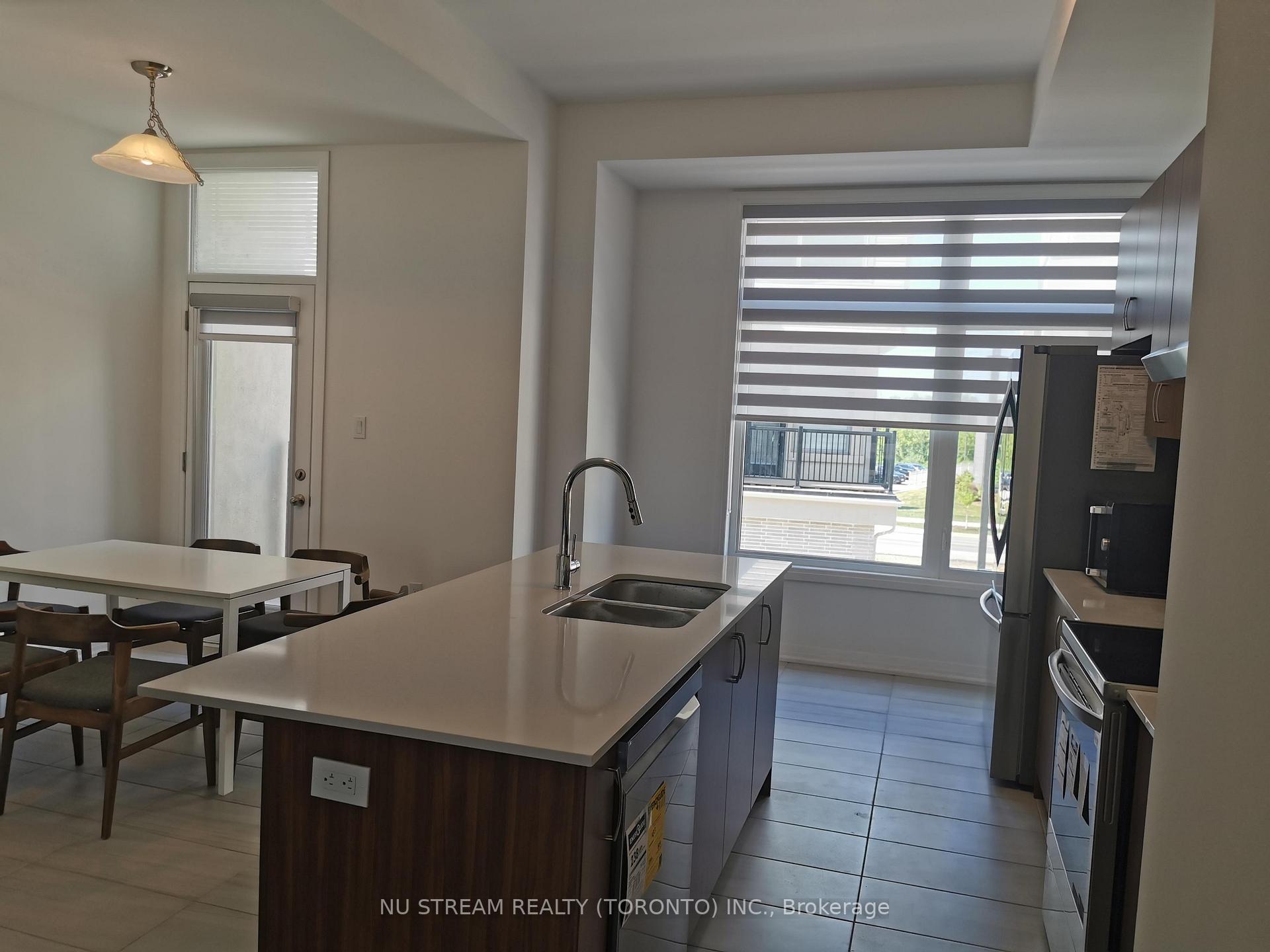 Photo 7 of 23 Albert Firman Lane, Markham, Cachet — HOMEH