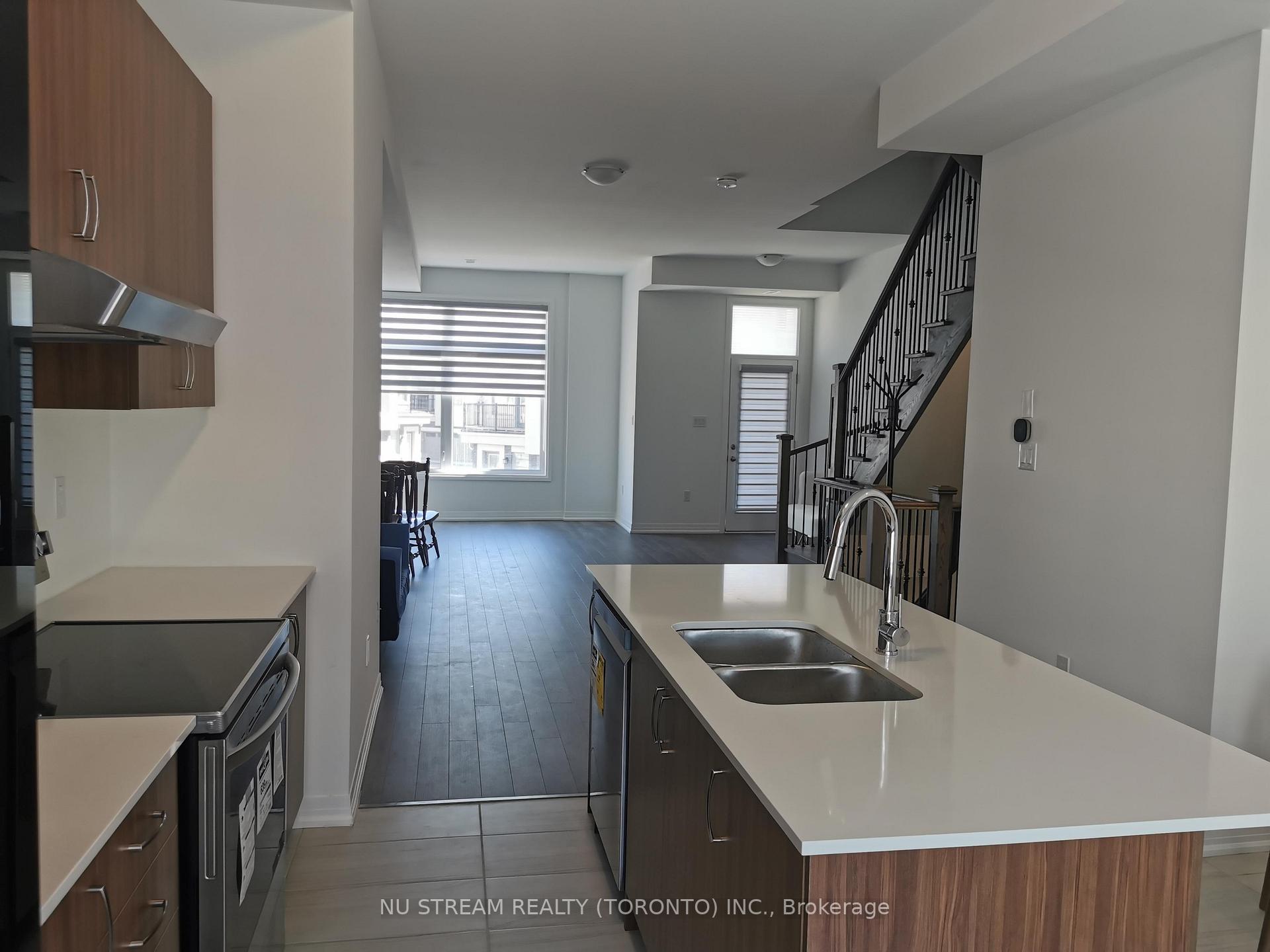 Photo 8 of 23 Albert Firman Lane, Markham, Cachet — HOMEH