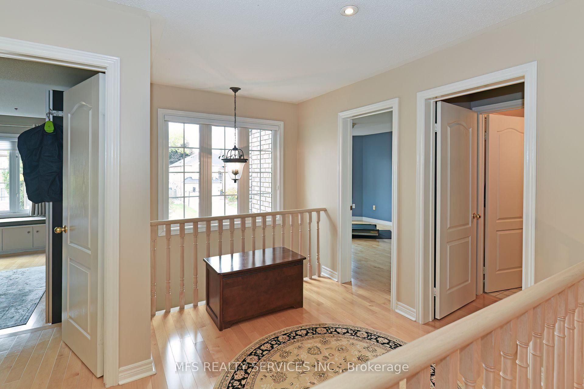 Photo 18 of 9 Richview Court, Markham, Thornlea — HOMEH