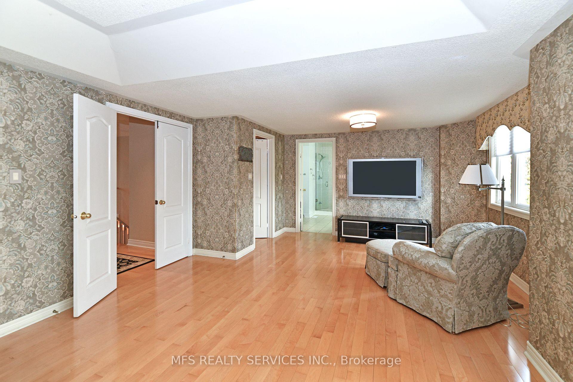 Photo 20 of 9 Richview Court, Markham, Thornlea — HOMEH
