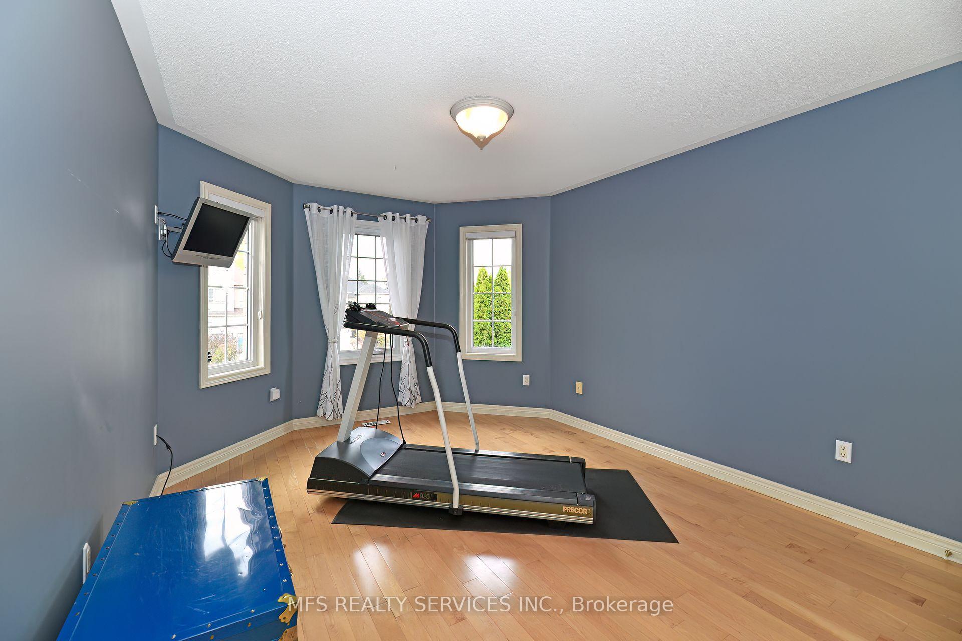 Photo 25 of 9 Richview Court, Markham, Thornlea — HOMEH