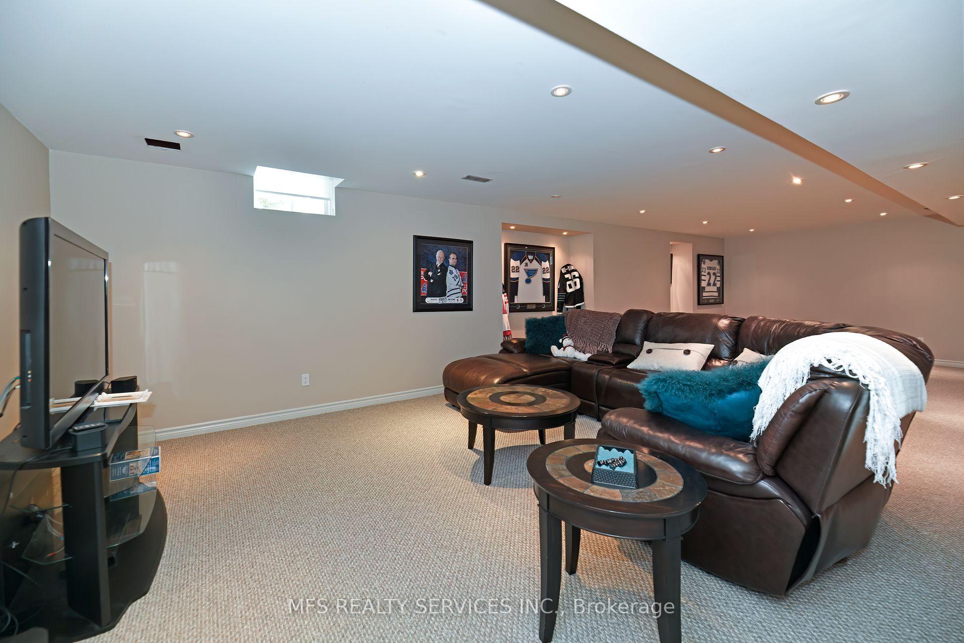 Photo 28 of 9 Richview Court, Markham, Thornlea — HOMEH
