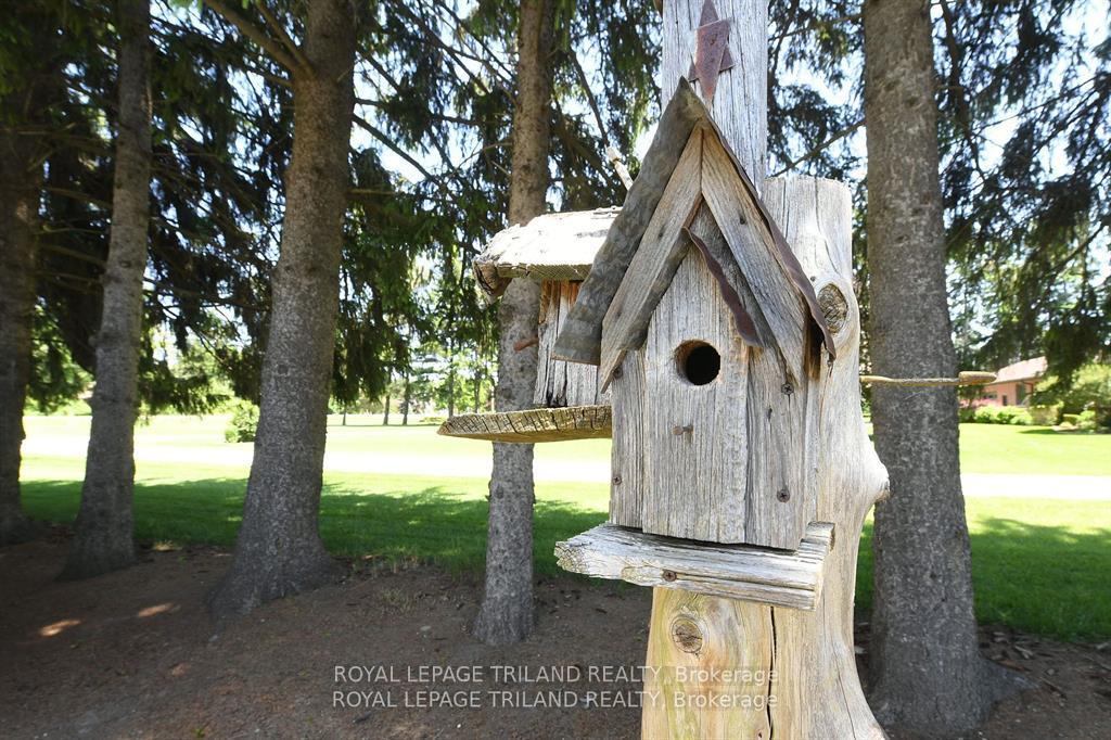 Photo 18 of 5103 Dundas Street, Middlesex Centre, Rural Middlesex Centre — HOMEH