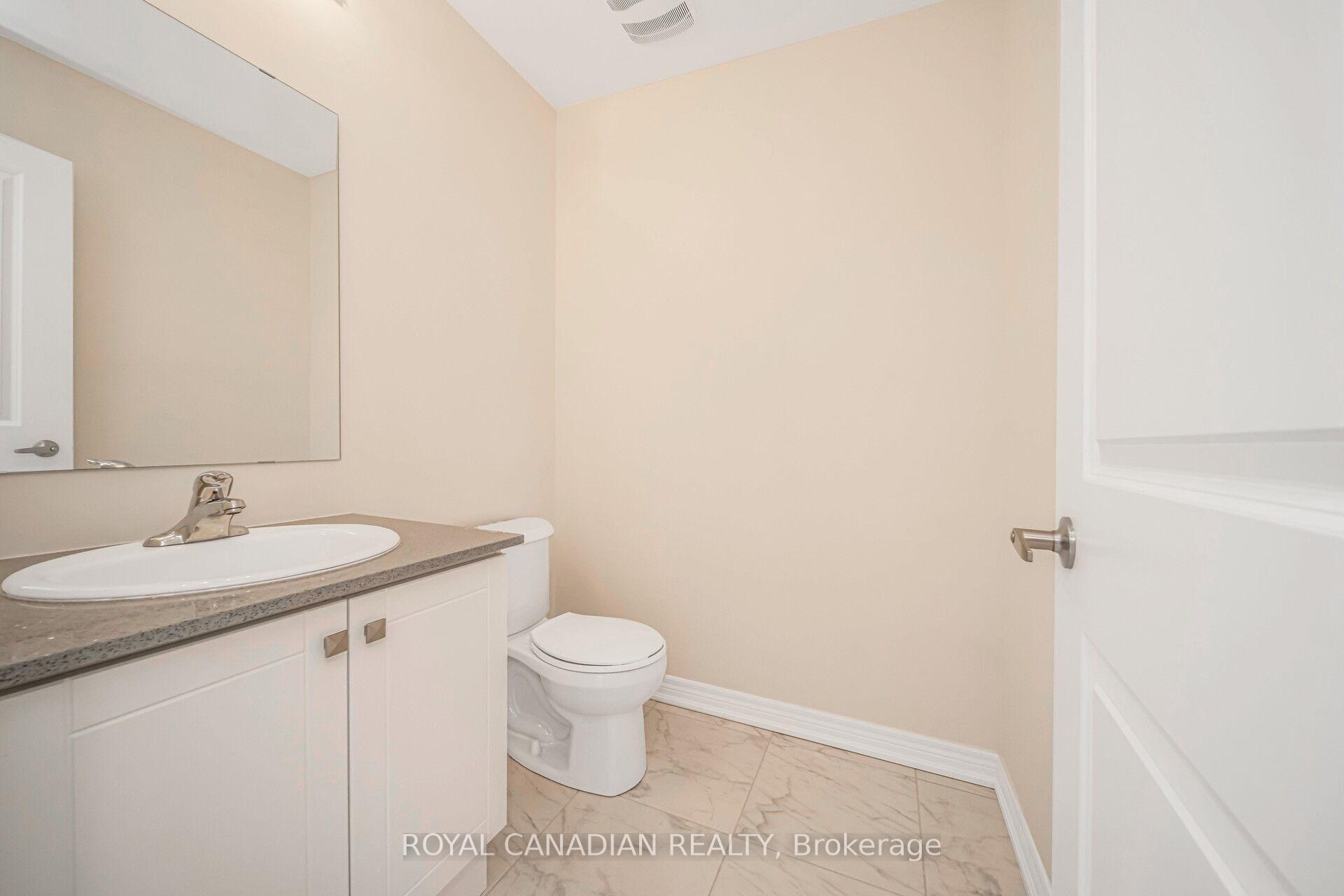 Photo 8 of 1327 Davis Loop, Innisfil, Lefroy — HOMEH