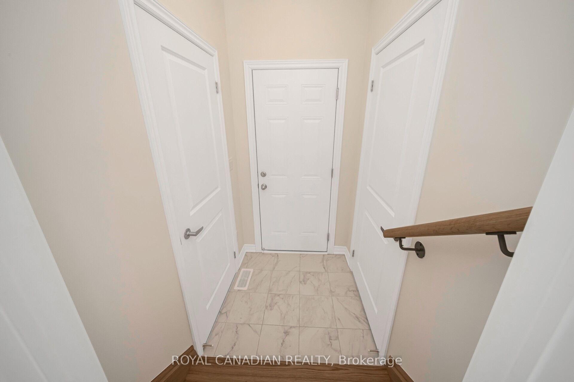 Photo 16 of 1327 Davis Loop, Innisfil, Lefroy — HOMEH