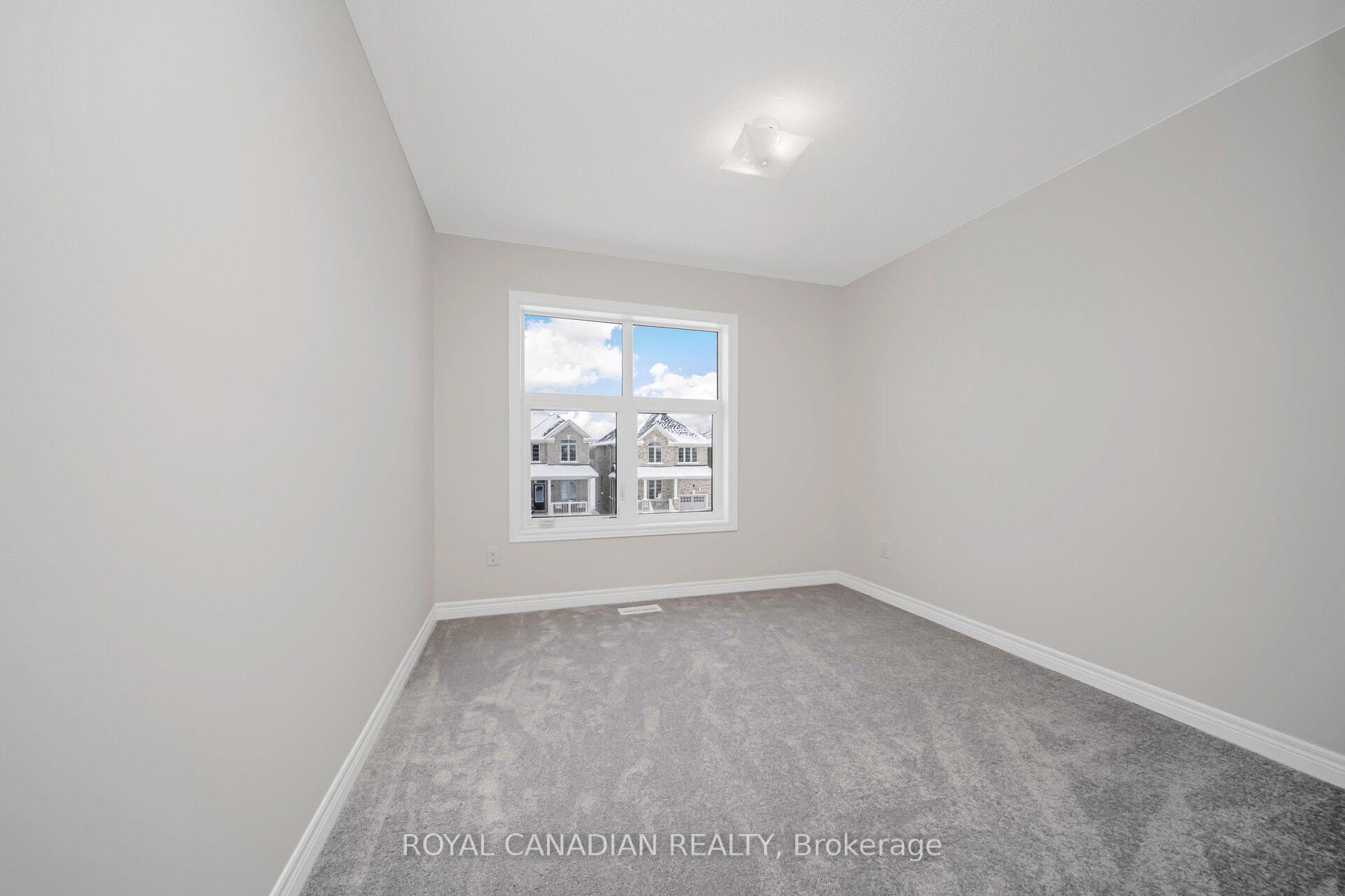 Photo 24 of 1327 Davis Loop, Innisfil, Lefroy — HOMEH