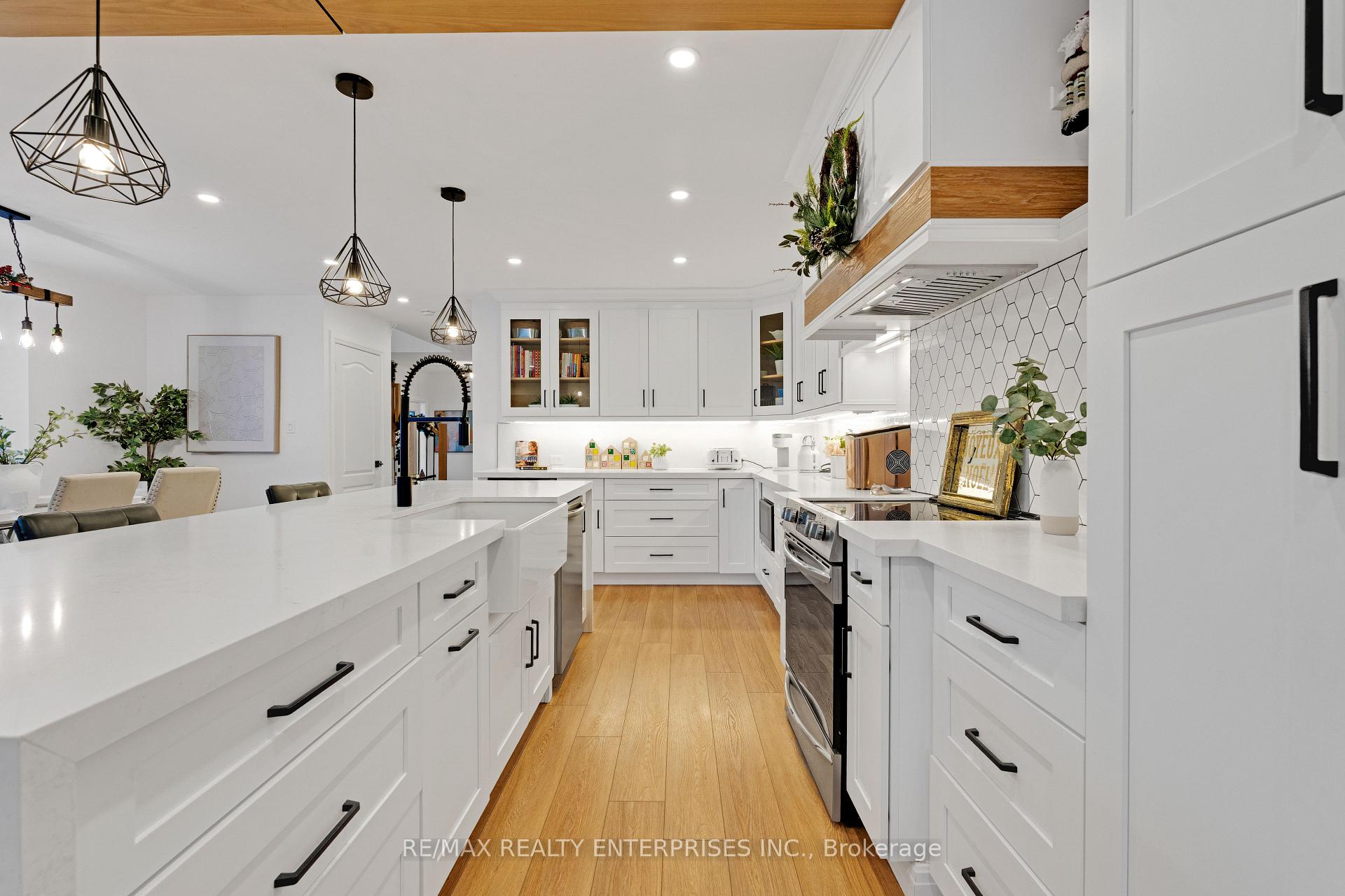 Photo 8 of 1201 Lamont Crescent, Milton, Clarke — HOMEH
