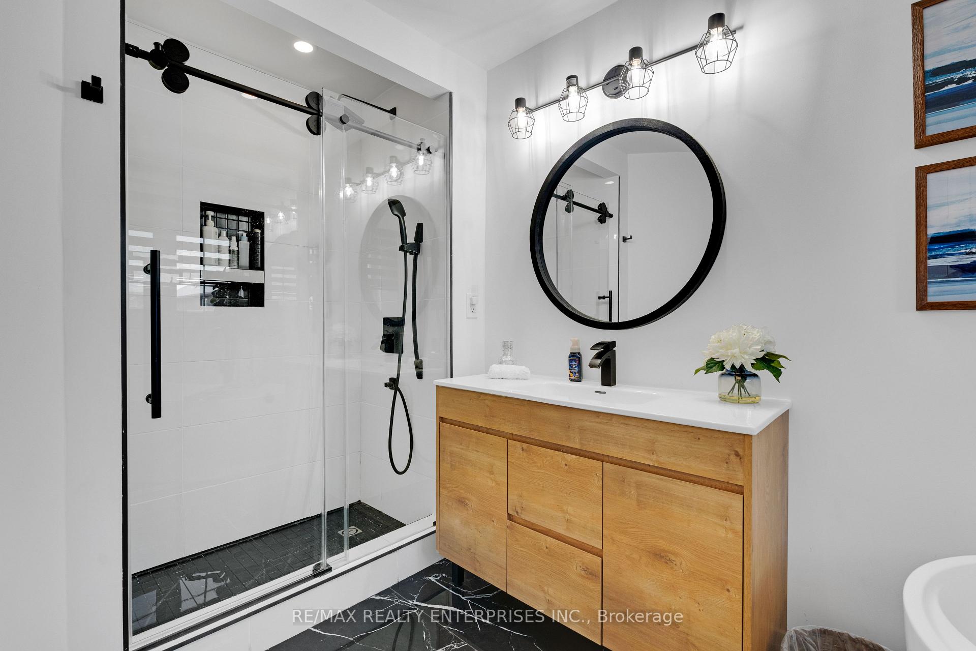 Photo 21 of 1201 Lamont Crescent, Milton, Clarke — HOMEH