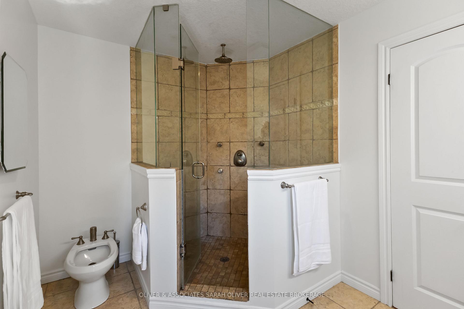 Photo 19 of 18 Highland Street, Middlesex Centre, Delaware Town — HOMEH