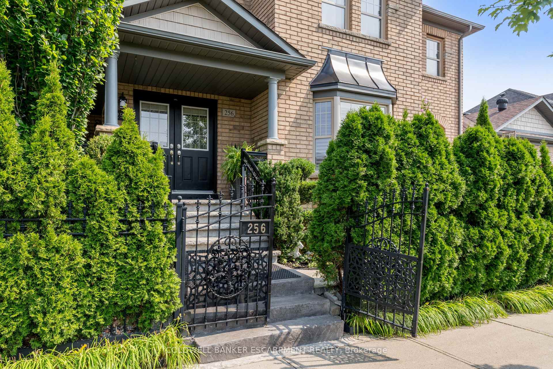 Photo 3 of 256 Landsborough Avenue, Milton, Scott — HOMEH