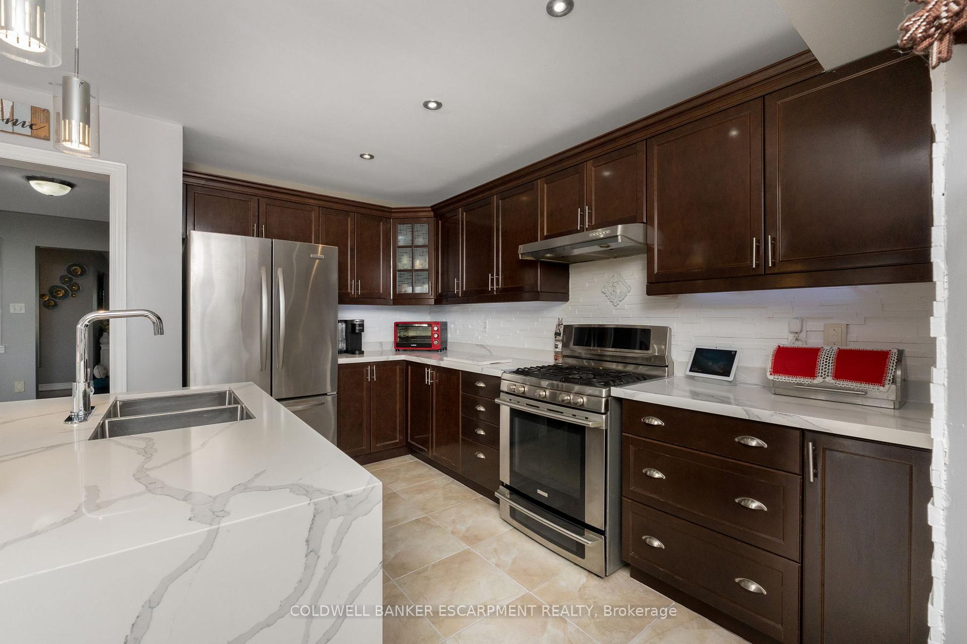 Photo 8 of 256 Landsborough Avenue, Milton, Scott — HOMEH