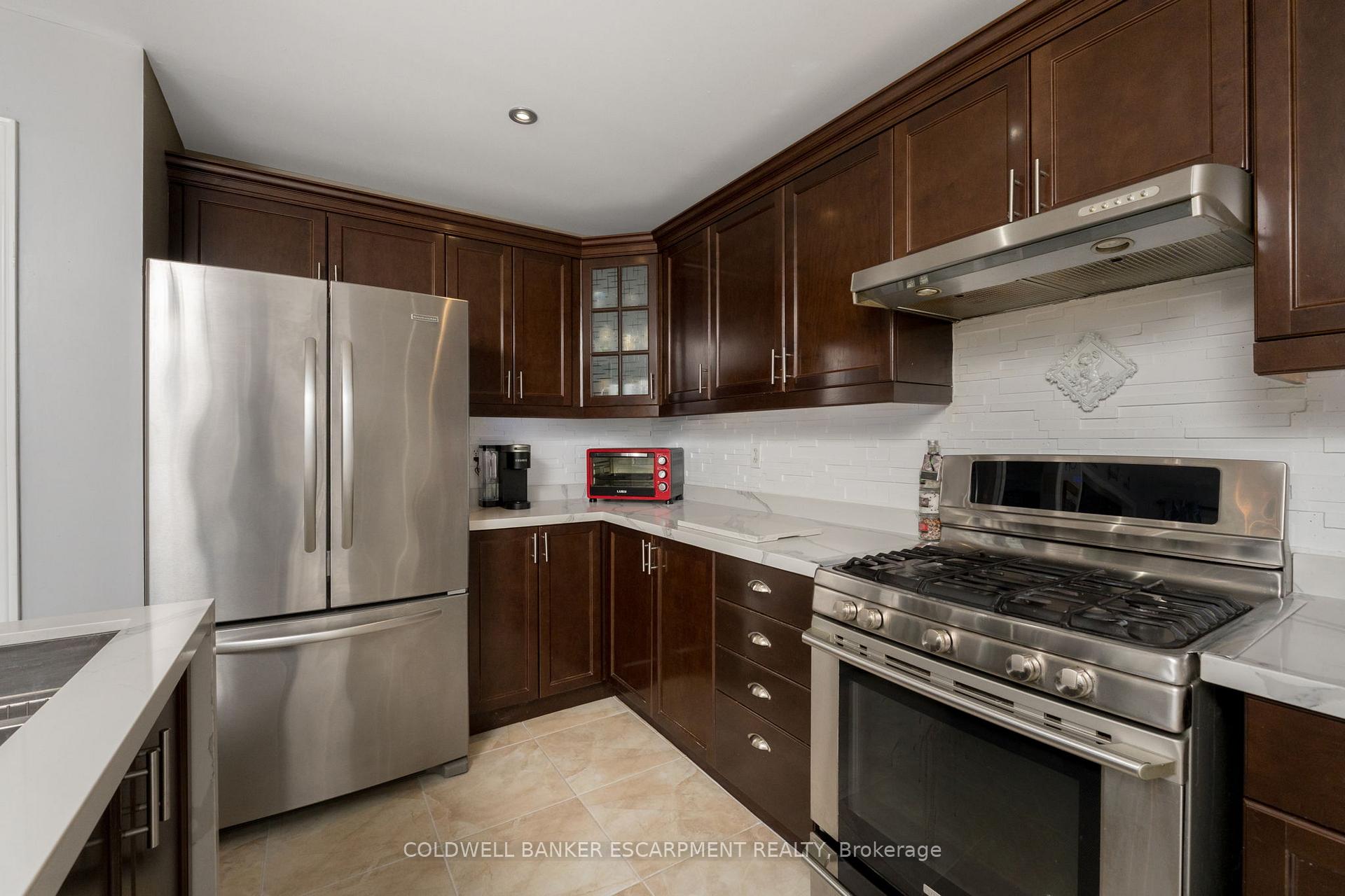 Photo 11 of 256 Landsborough Avenue, Milton, Scott — HOMEH