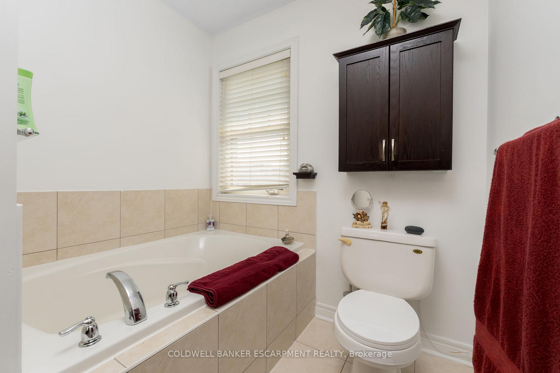 Photo 23 of 256 Landsborough Avenue, Milton, Scott — HOMEH