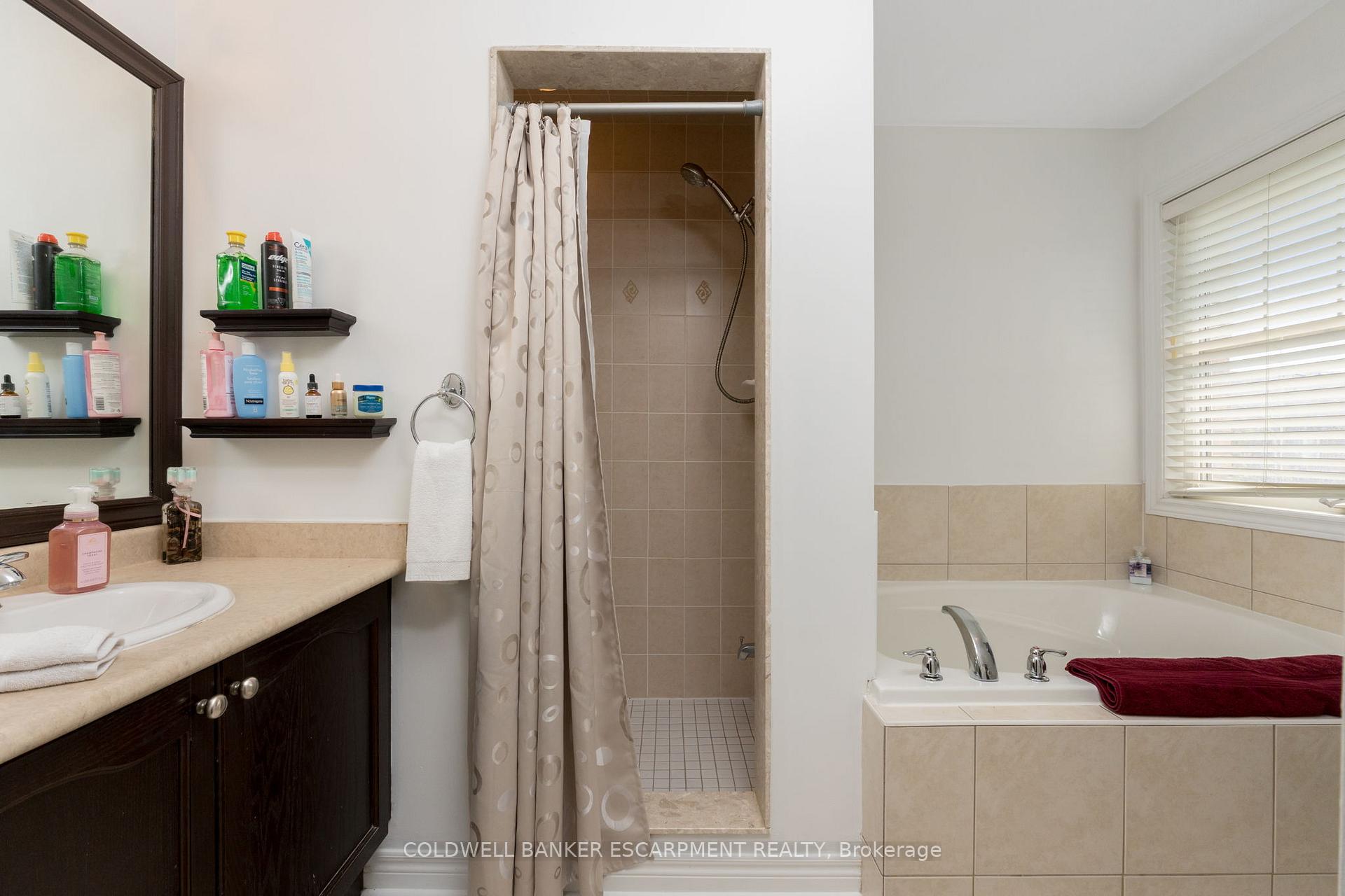 Photo 24 of 256 Landsborough Avenue, Milton, Scott — HOMEH