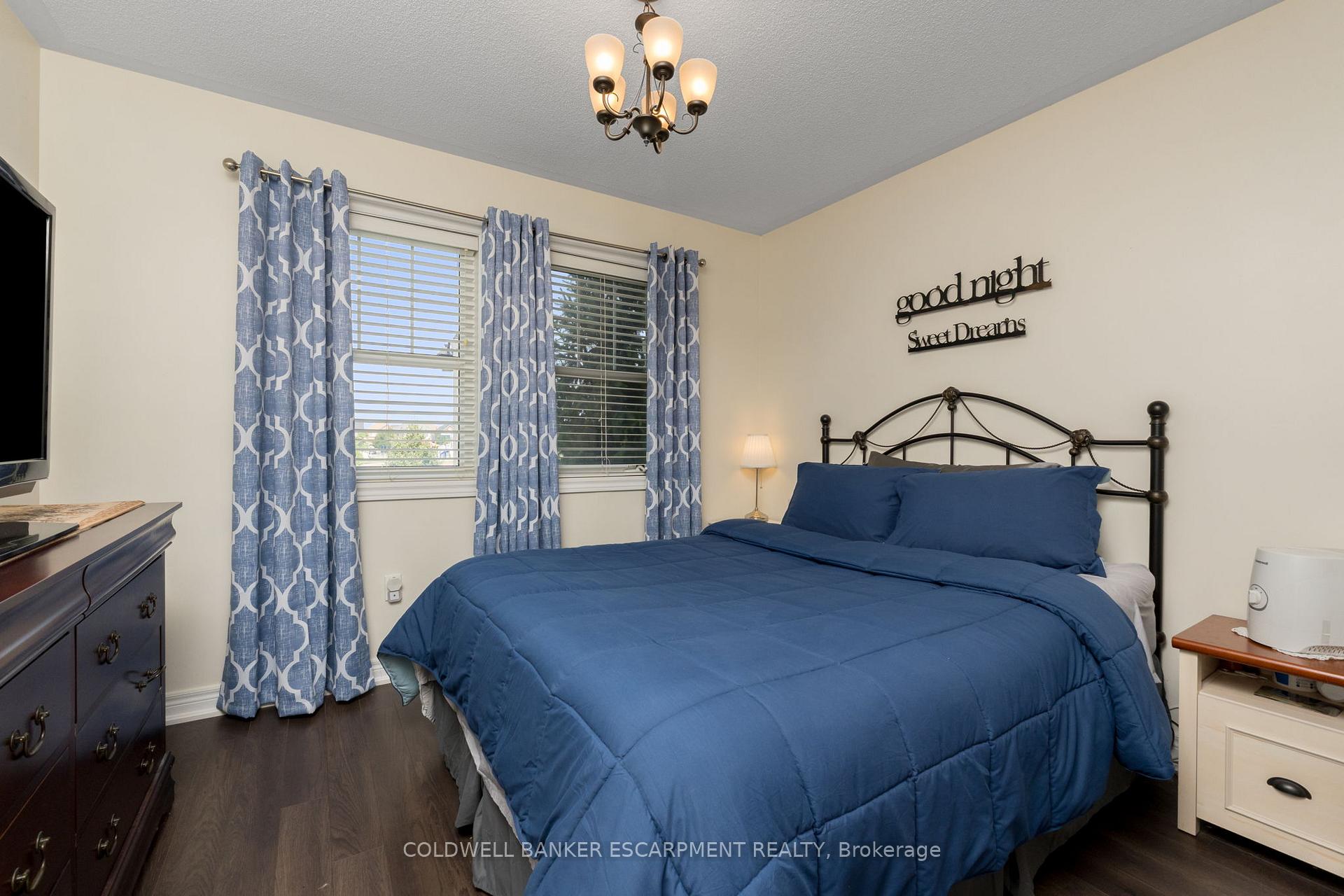 Photo 28 of 256 Landsborough Avenue, Milton, Scott — HOMEH