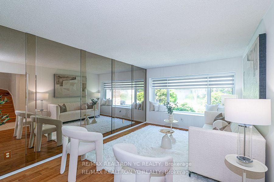 Photo 8 of 19 Breckonwood Crescent, Markham, Aileen-Willowbrook — HOMEH