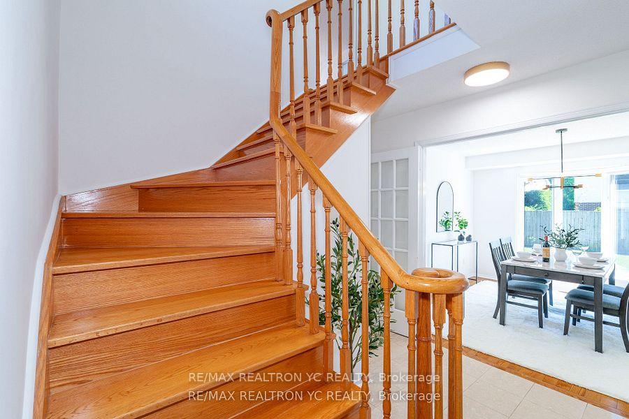 Photo 9 of 19 Breckonwood Crescent, Markham, Aileen-Willowbrook — HOMEH