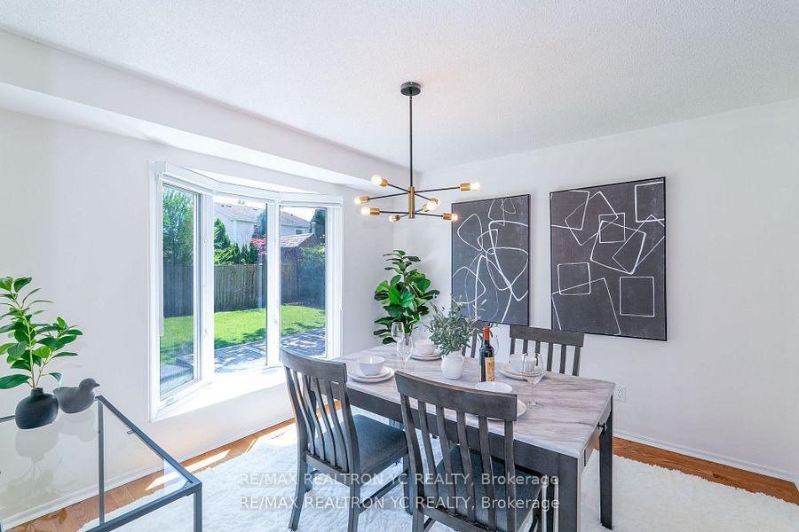Photo 13 of 19 Breckonwood Crescent, Markham, Aileen-Willowbrook — HOMEH