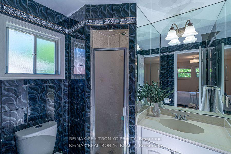 Photo 24 of 19 Breckonwood Crescent, Markham, Aileen-Willowbrook — HOMEH