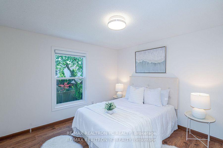 Photo 33 of 19 Breckonwood Crescent, Markham, Aileen-Willowbrook — HOMEH