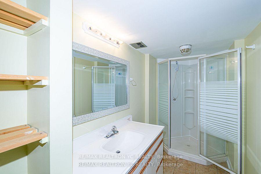 Photo 39 of 19 Breckonwood Crescent, Markham, Aileen-Willowbrook — HOMEH
