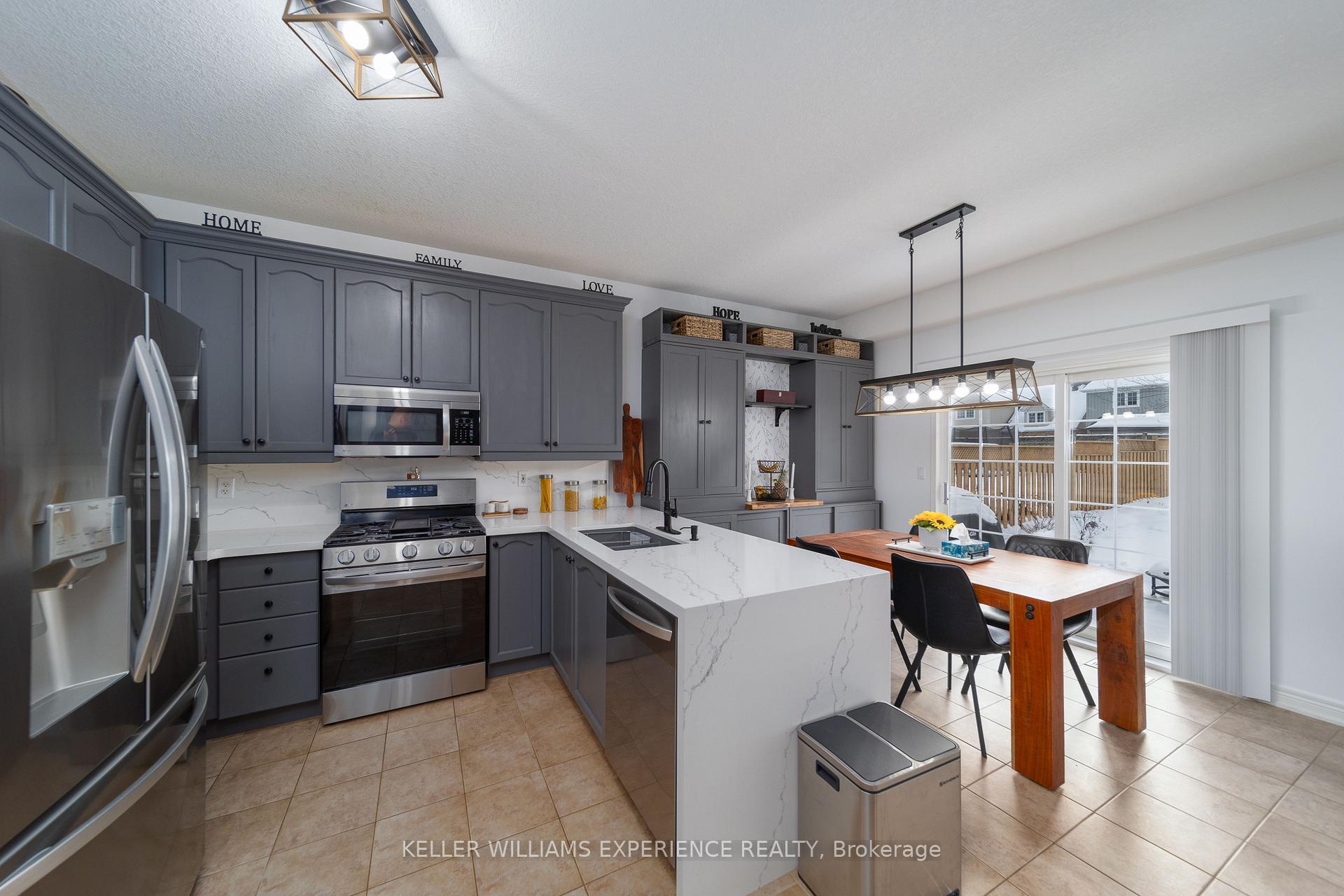 Photo 8 of 1050 Muriel Street, Innisfil, Alcona — HOMEH